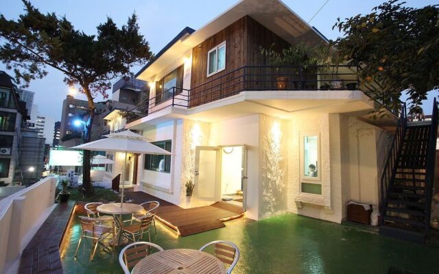 G-star Guesthouse