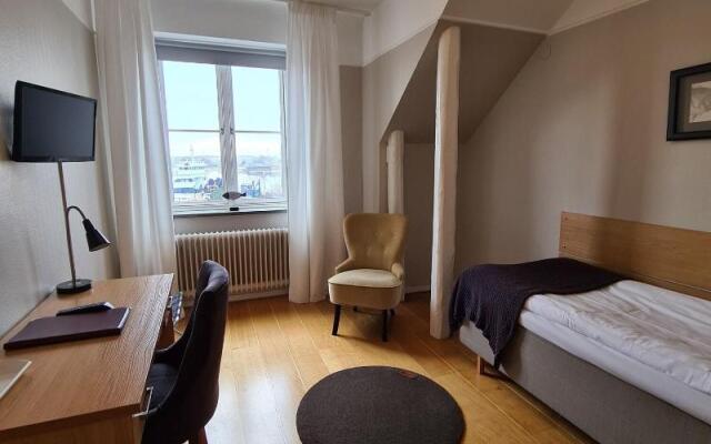 Hamnhotellet Kronan