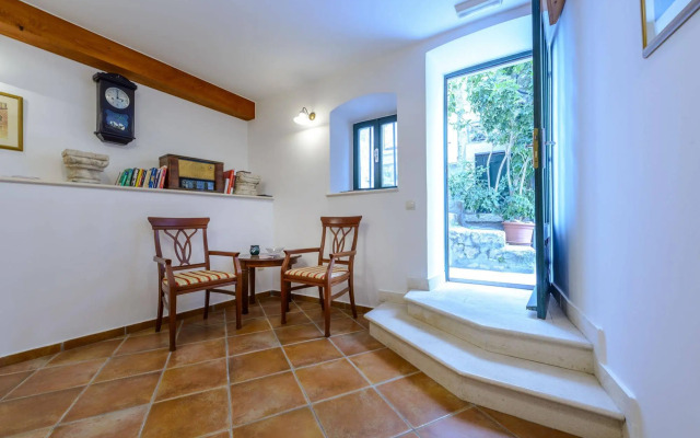 Pavisa Old town rooms