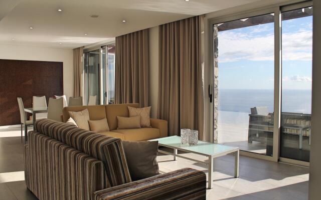 Cliffscape (Madeira Villas)