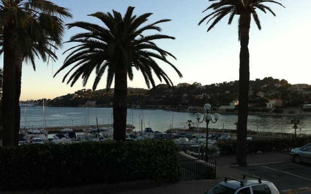 Apartment With One Bedroom In Beaulieu Sur Mer, With Enclosed Garden And Wifi