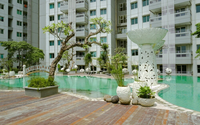Comfortable 1BR @ Sky Terrace Apartment in Strategic Area