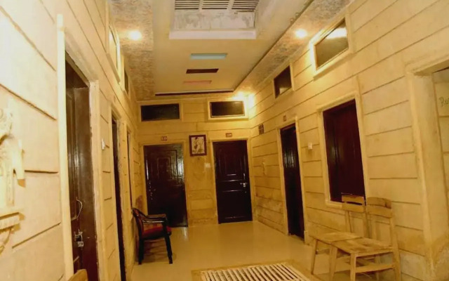 OYO 702858 Hotel Holiday Trip Haveli