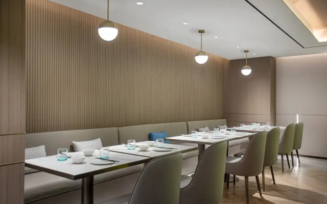 Holiday Inn Express Shanghai Gumei by IHG