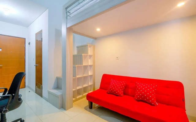 Comfortable and Cozy Living Studio Room at Dave Apartment