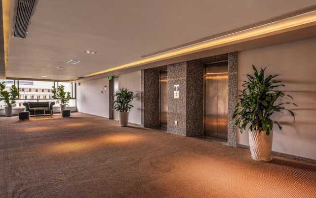 SAZI Parlia Hotel - Free Nails/HairWash & Airport – Lobby – Ho Chi Minh City