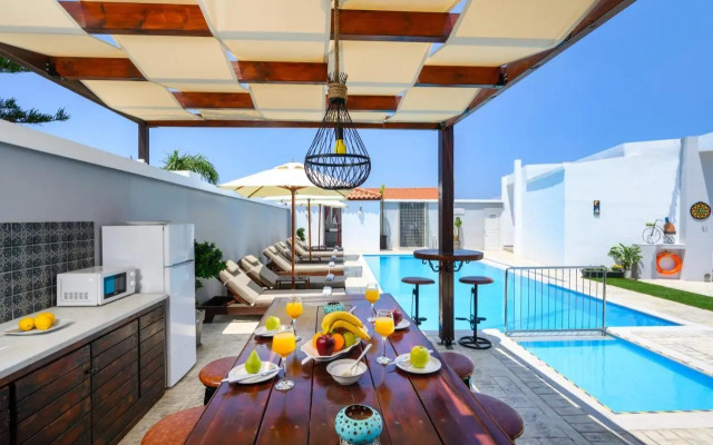 Pervolia-House