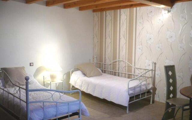 Gîte Chirassimont, 7 pièces, 14 personnes - FR-1-496-65