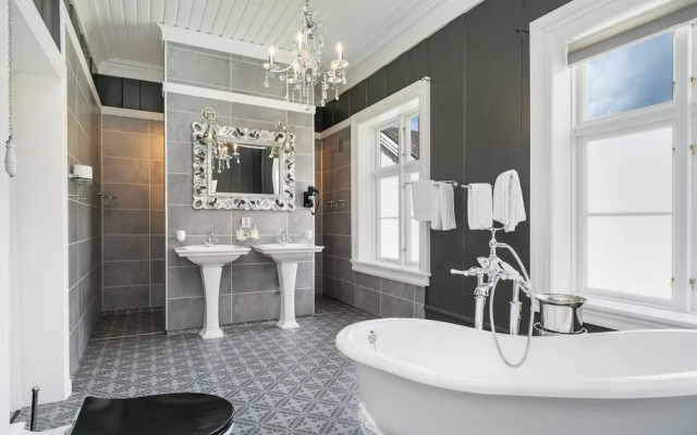 Dale Gudbrands Gard by Frichs