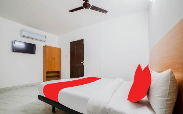 OYO 80978 Silver Stone