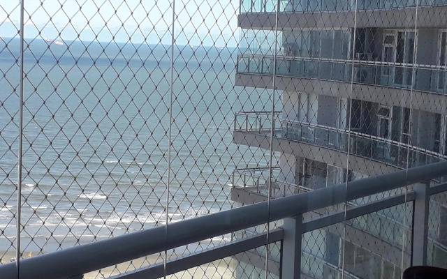 Maravilhoso Apto Vista Mar Jacuzzi Wi Fi Pé Areia