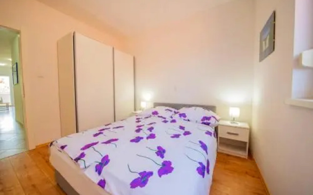 Apartment Ul. kralja Tomislava - 3