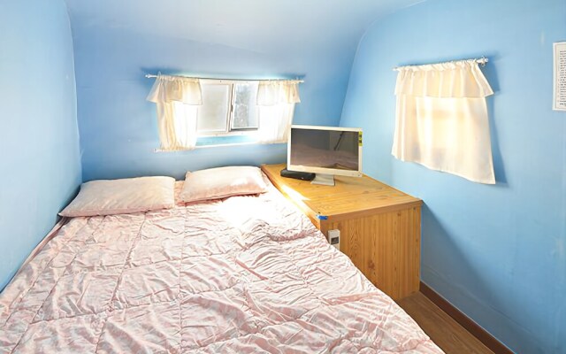 Ganghwa Spa in Caravan