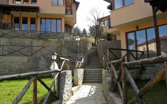 Rodopi Houses