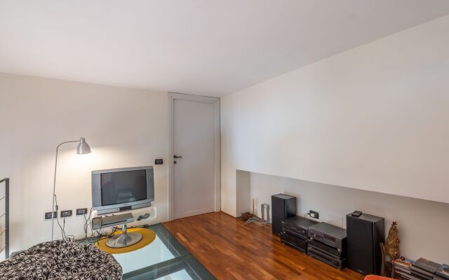 Venezia Terrace by Mmega