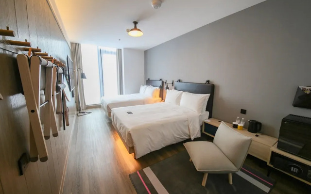 Moxy Shanghai Hongqiao CBD