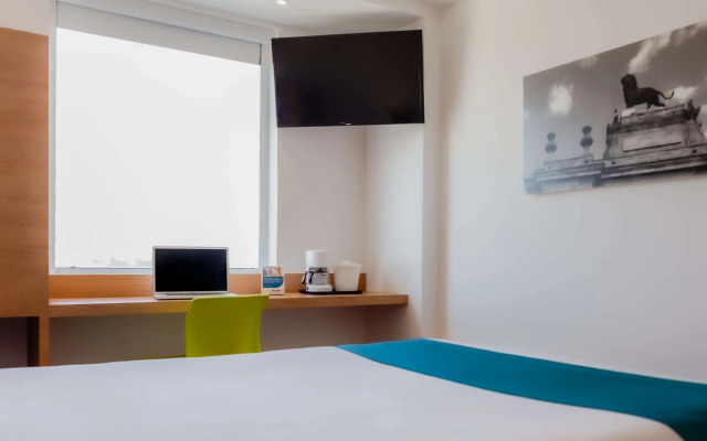 Отель Sleep Inn Leon Antares