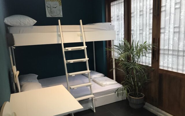 Ten Ten Hostel
