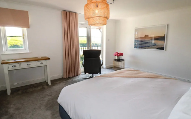 Newquay Tamarisk Lodge on the Gannel