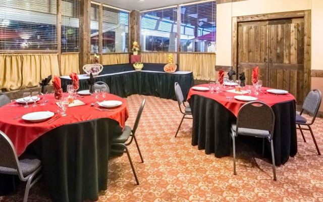 Ramada by Wyndham Denver Downtown