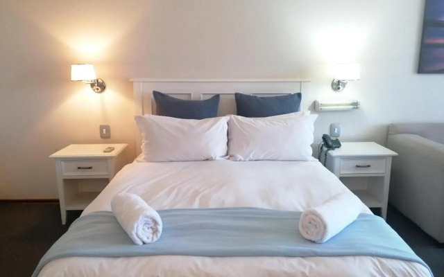 Beachfront Dream 256 Brookes Hill Suites