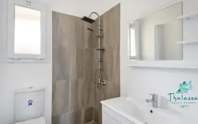 Thalassa Holiday Home