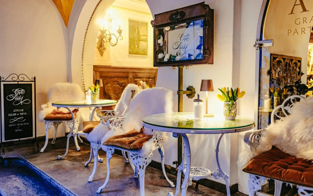 Atlas Grand Hotel