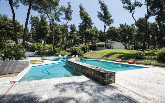 Villa Iris in Sani by JJ Hospitality