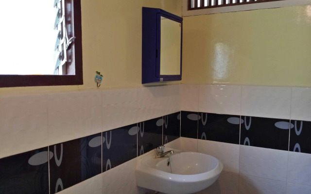 Talindak Beach Cottages