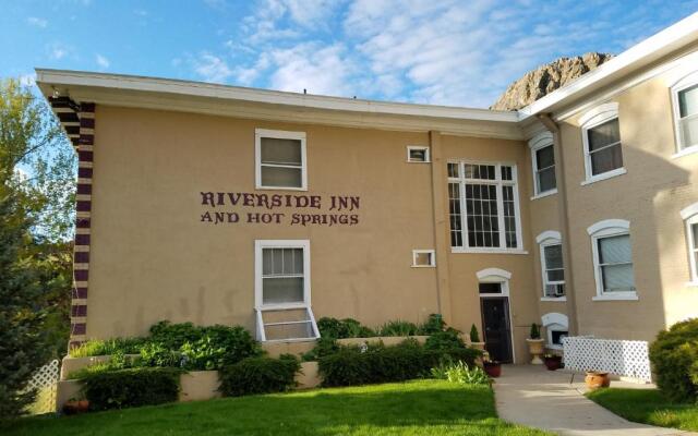 Riverside Hot Springs Inn & Spa - Adults Only