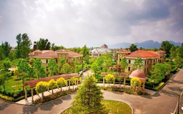 Beijing Jinyu Badaling Spa Resort