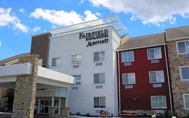 Fairfield Inn & Suites Lebanon Valley