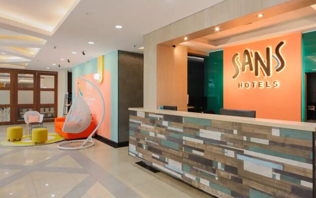 Sans Hotel The Green Bekasi
