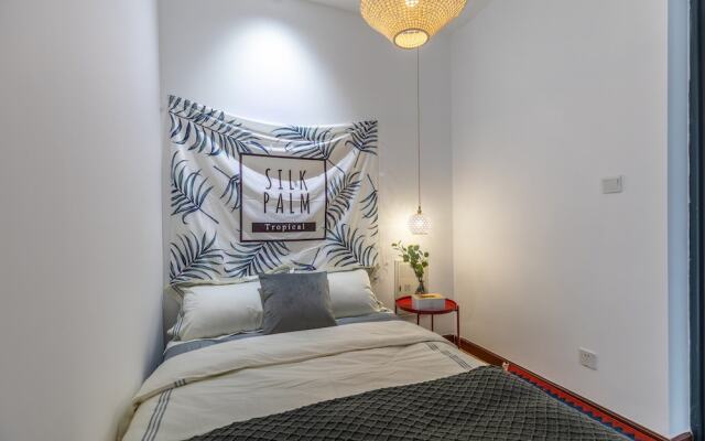 Locals Boutique Apartment Huafa Plaza 33