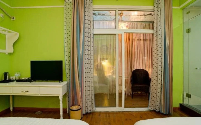 Yangshuo Hillside Garden Hotel