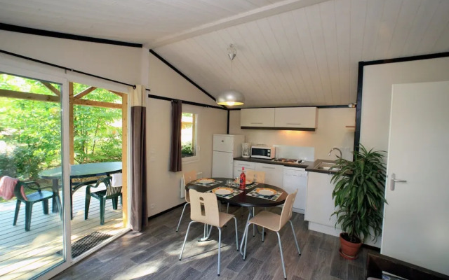 Attractive Chalet on a Hill in Monclar-de-quercy
