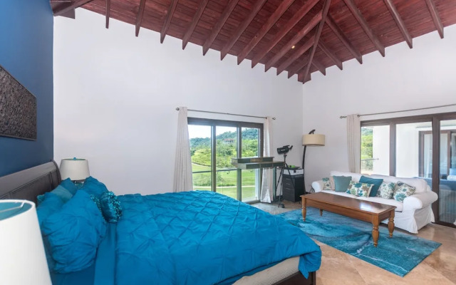 Pristine Bay 1005- Villa Loce 4 Bedroom Home