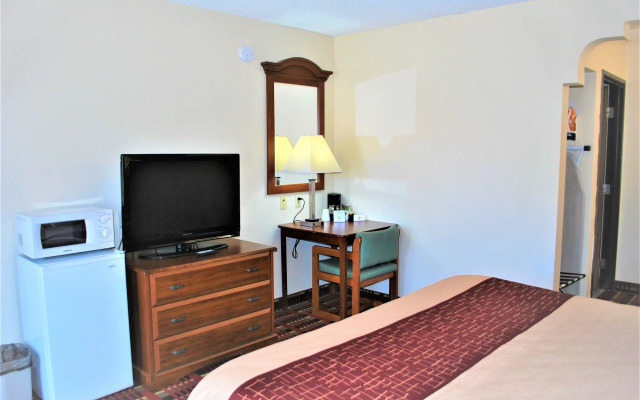 Quality Inn Bishop near Mammoth