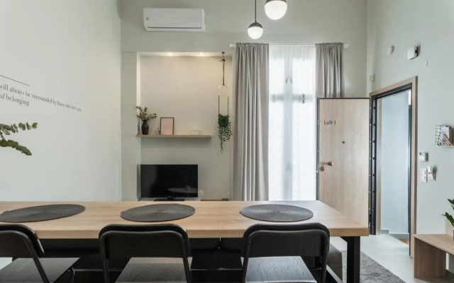 Urban loft I