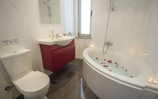 Mesogios House Suites