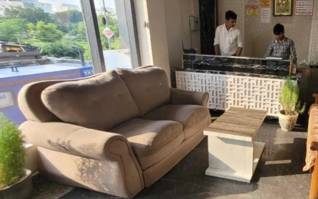 OYO Flagship 70217 Visitor Guest House