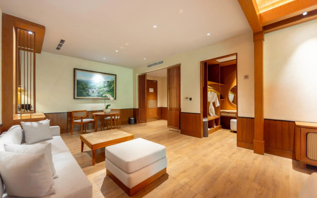 Anumana De Suite – Guest Rooms – Ubud