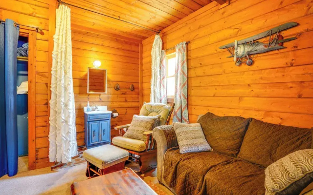 Bisbee Vacation Rental w/ Mountain Views & Sunroom