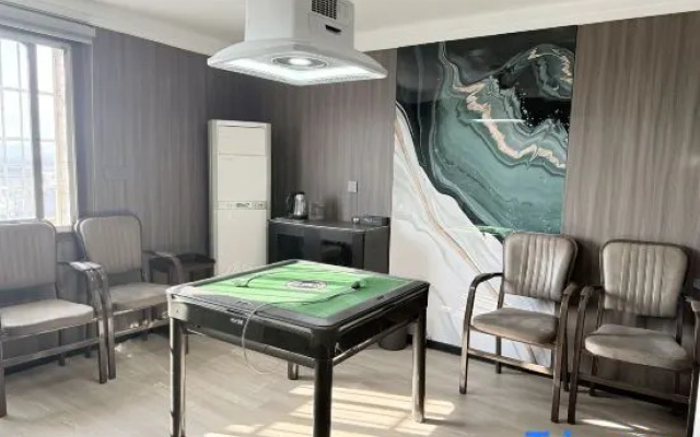 Xiaojia Biyu Business Hotel