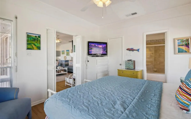Casa Rosa West by Ryson Vacation Rentals