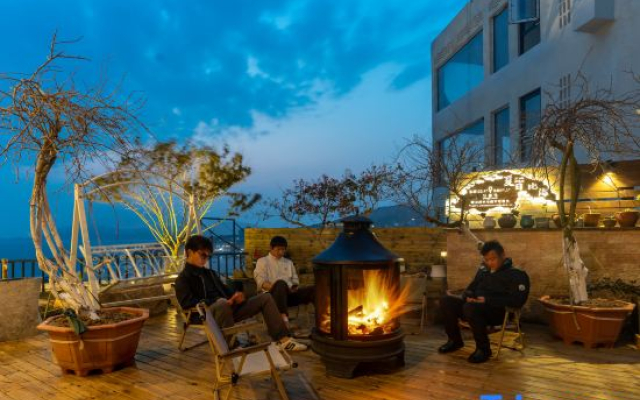 Summer Be Higher Inn