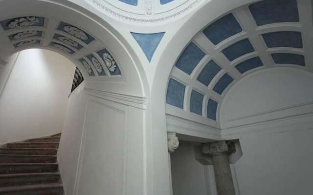 Palazzo Moncada Apartment