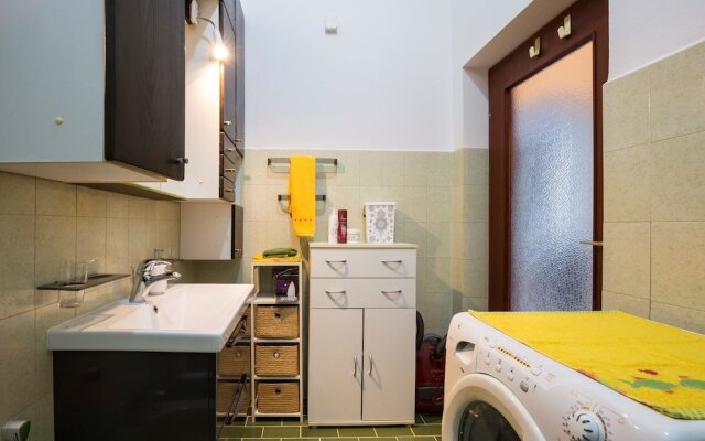 Apartment Lili Pula