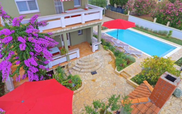 Villa Maraschino