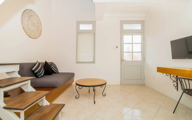 Anza Hotel by OYO Rooms